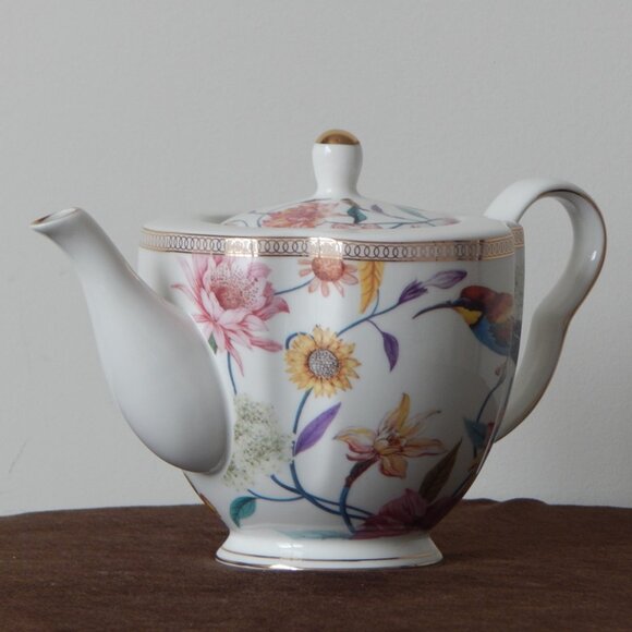 GRACE TEAWARE Fine Porcelain Scatter Spring Flowers & Hummingbird Teapot New - Picture 2 of 9